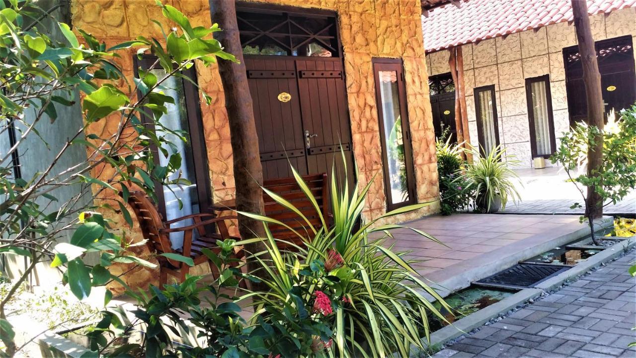 Maple Leaf Hotel Negombo Zewnętrze zdjęcie
