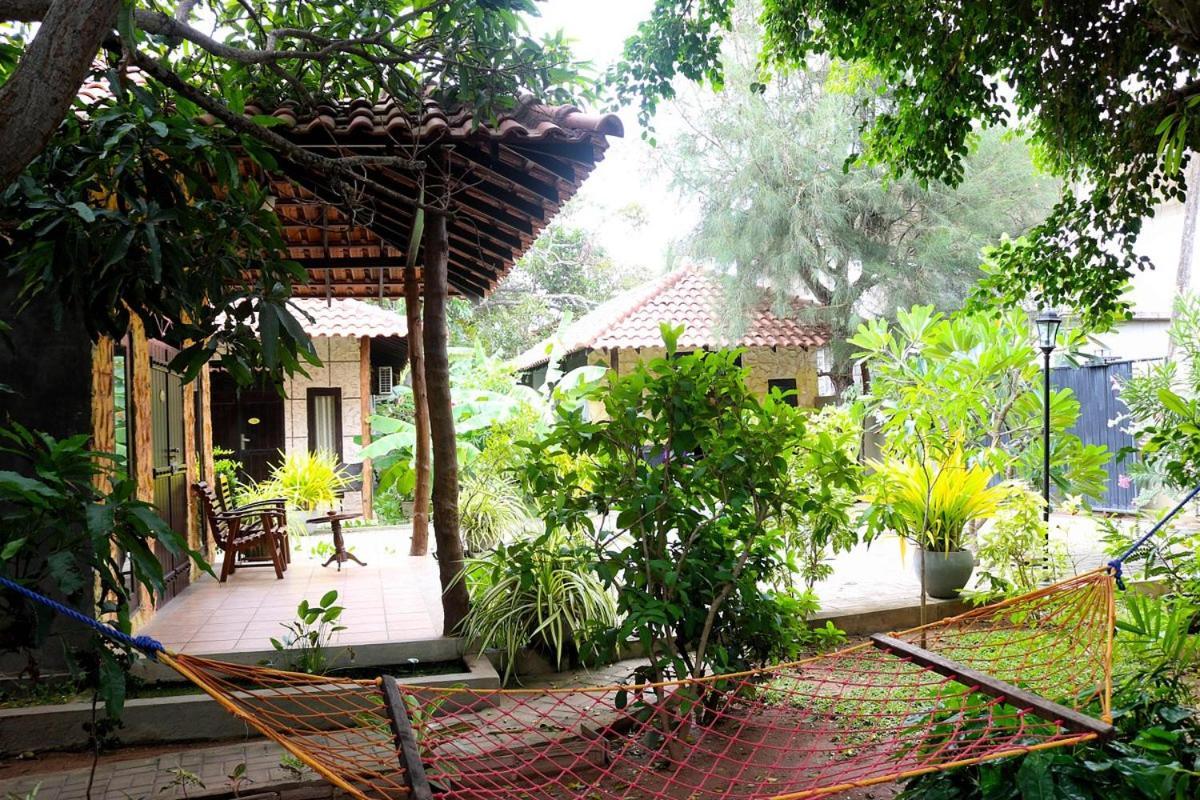 Maple Leaf Hotel Negombo Zewnętrze zdjęcie