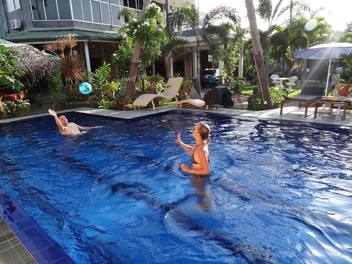 Maple Leaf Hotel Negombo Zewnętrze zdjęcie